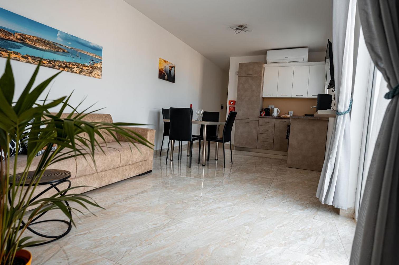 The Willows Penthouses With Jacuzzi Ghajn il-Kbira  Exteriör bild